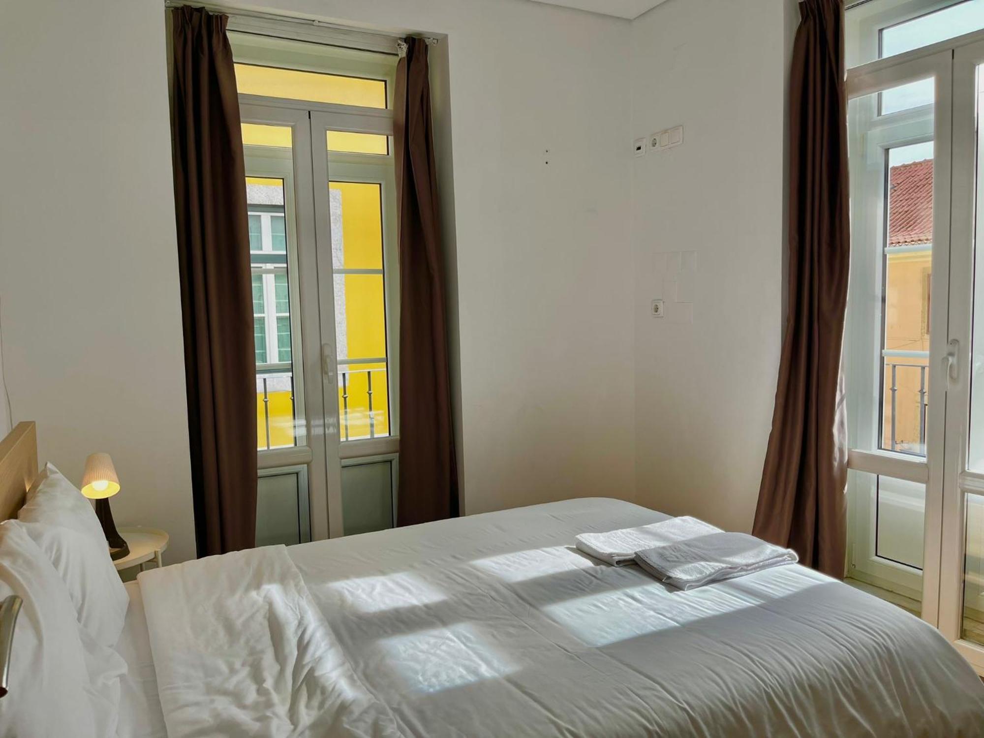 3 Bedroom, 2,5 Bathroom - Bairro Alto Residence Лиссабон Экстерьер фото
