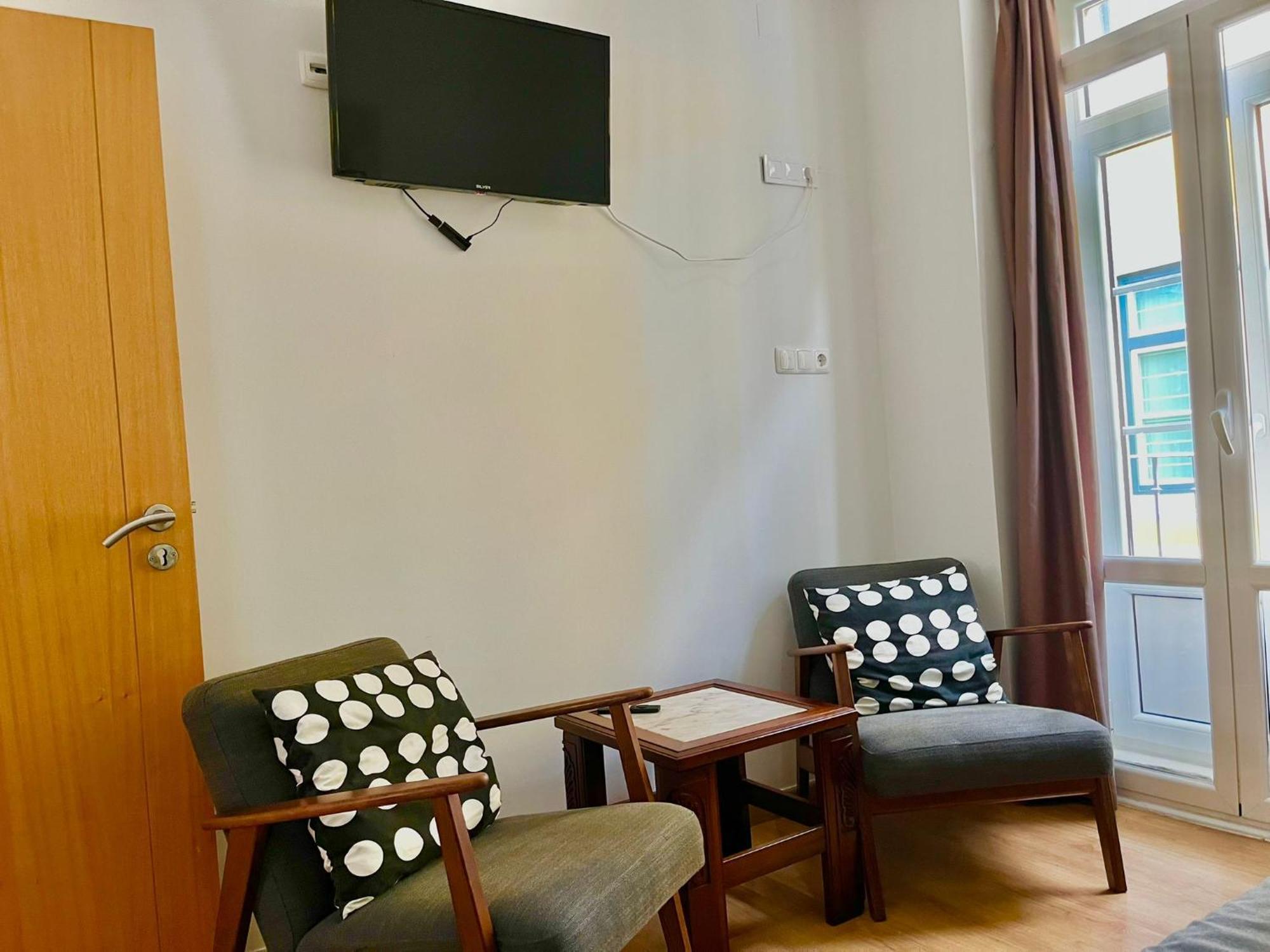 3 Bedroom, 2,5 Bathroom - Bairro Alto Residence Лиссабон Экстерьер фото