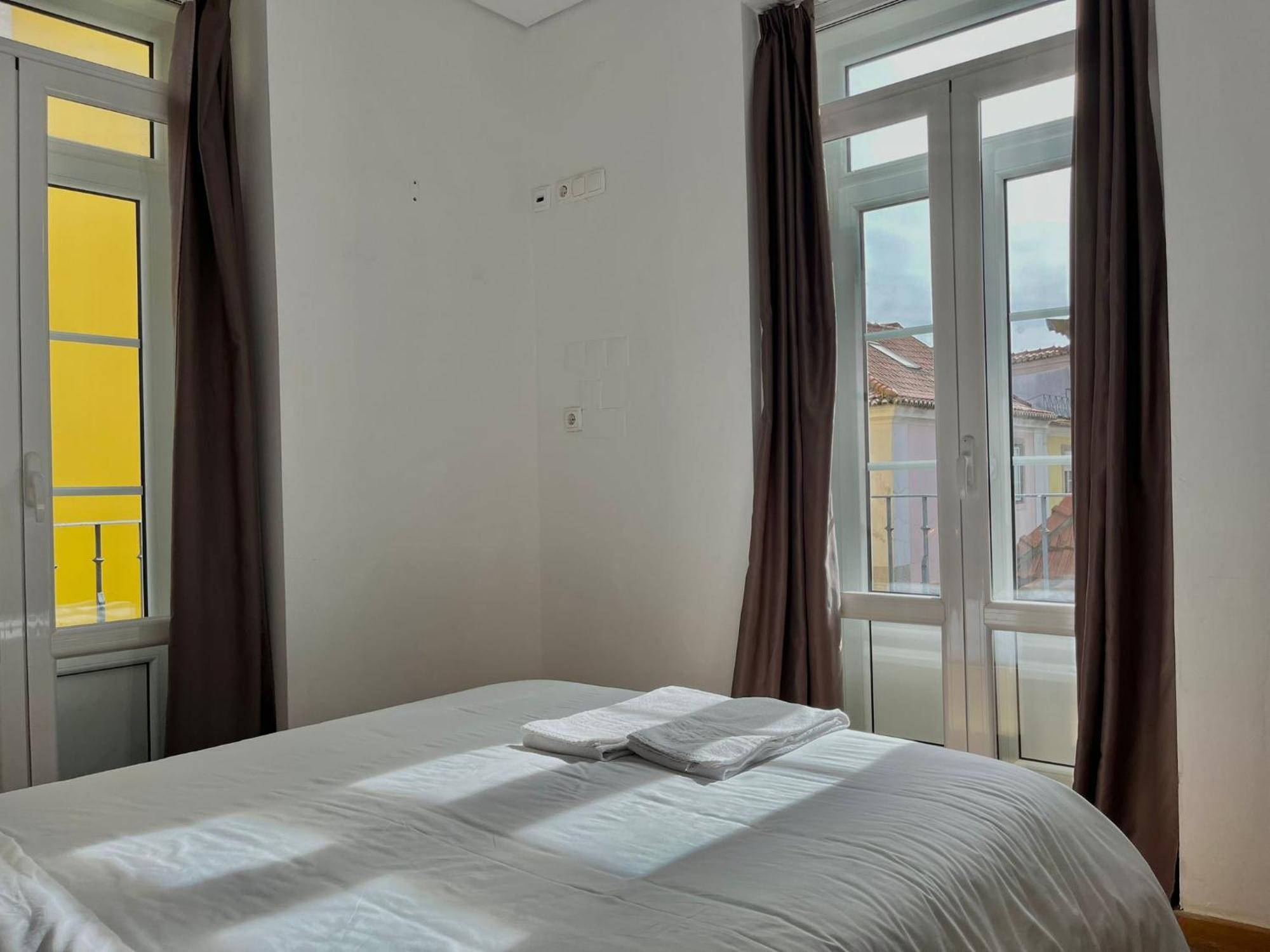 3 Bedroom, 2,5 Bathroom - Bairro Alto Residence Лиссабон Экстерьер фото